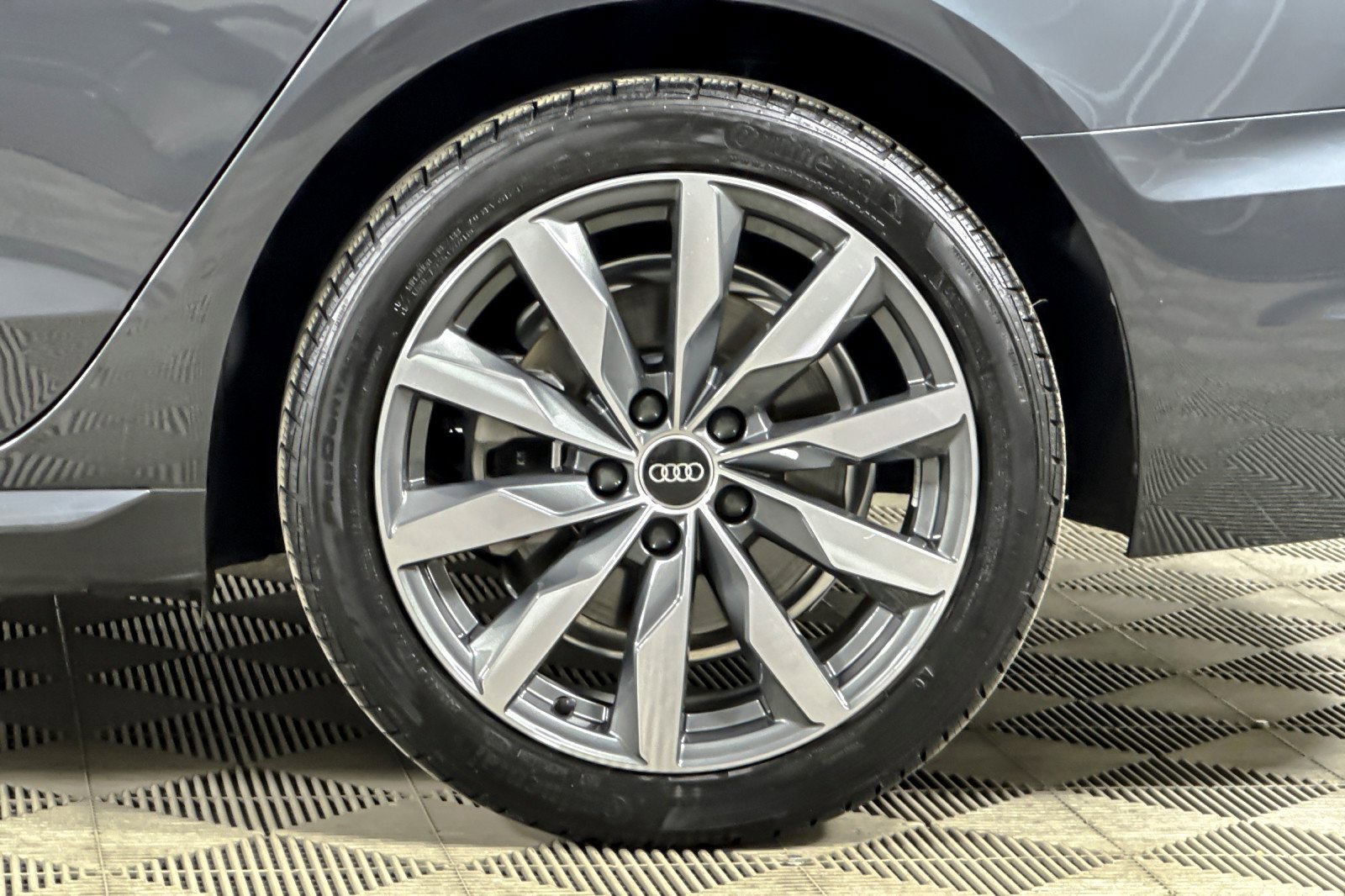 Used 2023 Audi A4 2.0T Premium w/ Convenience Package image 23