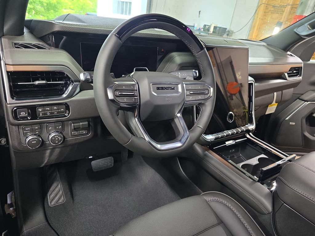 New 2026 GMC Yukon Denali w/ Advanced Technology Package AWD/4WD image 16