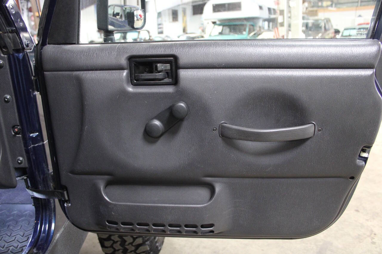 Used 2002 Jeep Wrangler Sport AWD/4WD image 22