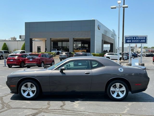 Used 2023 Dodge Challenger SXT RWD image 8
