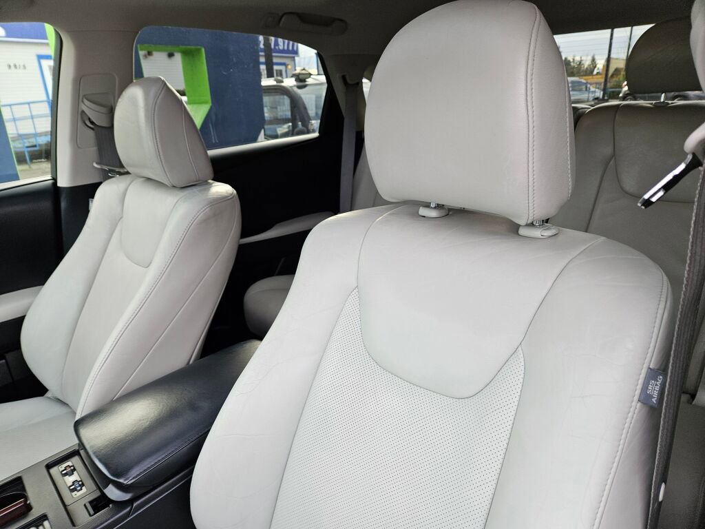 Used 2012 Lexus RX 450h AWD w/ Luxury Pkg image 13