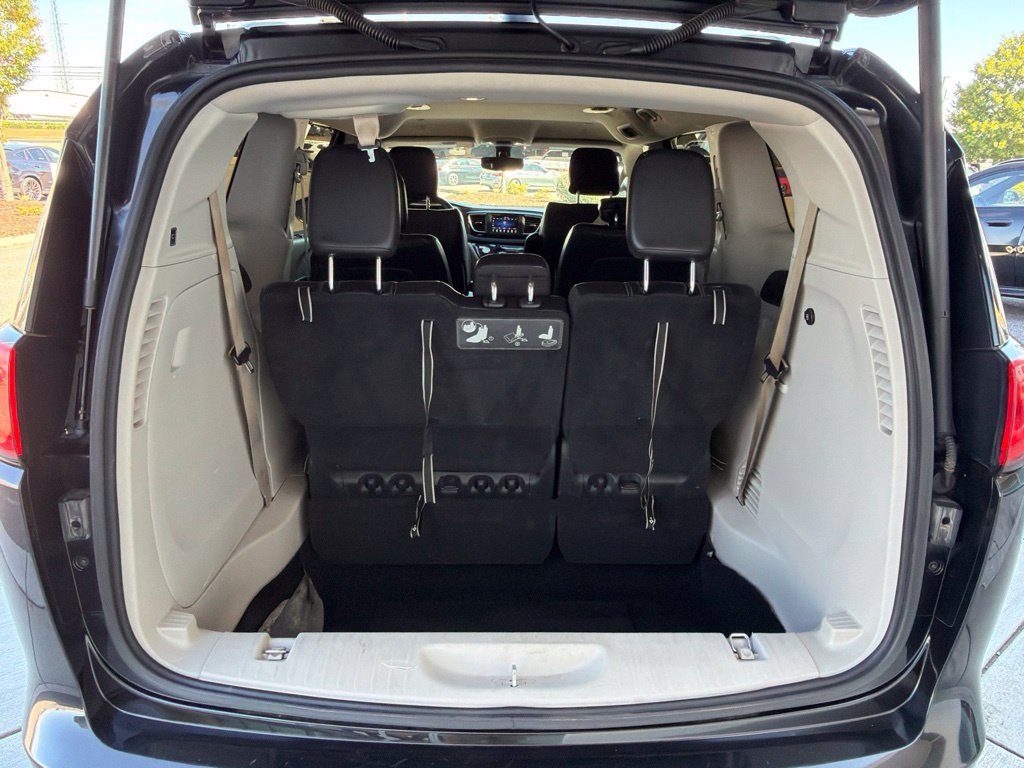 Used 2021 Chrysler Voyager Lxi FWD image 15