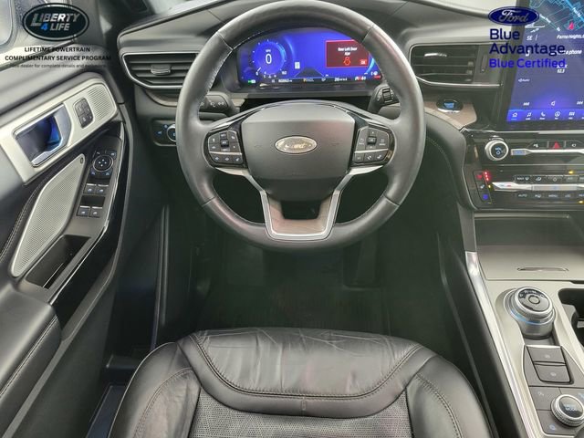 Certified 2022 Ford Explorer Platinum w/ Equipment Group 601A image 27