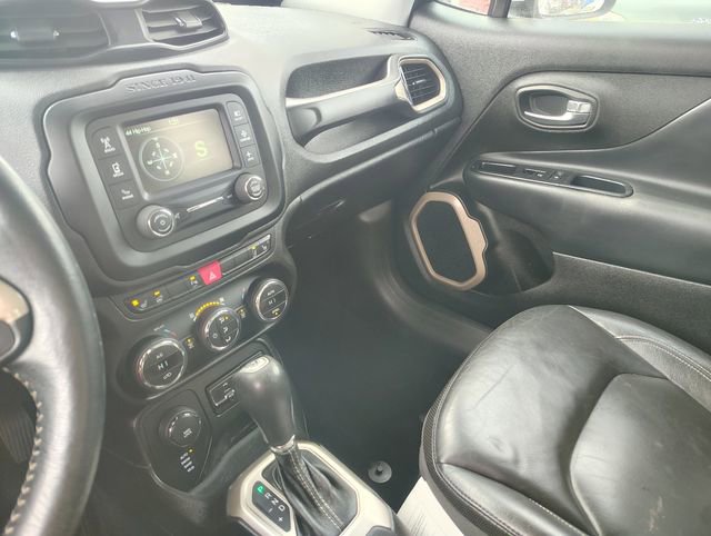 Used 2017 Jeep Renegade Limited w/ Advanced Technology Group image 26