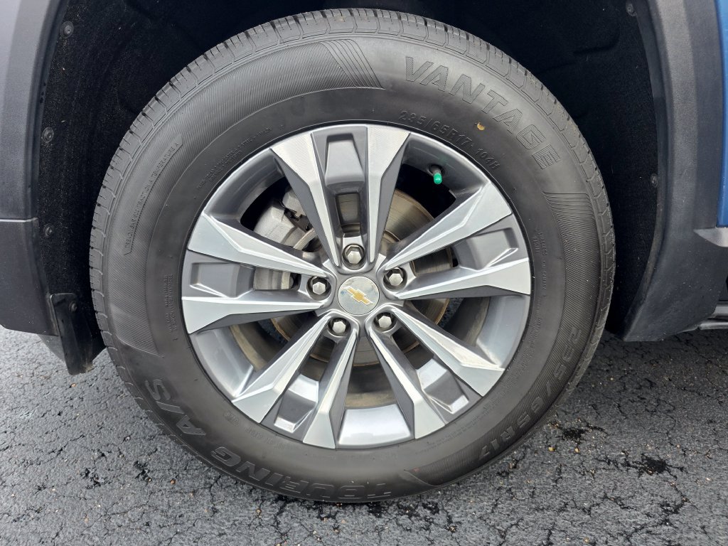 Certified 2025 Chevrolet Equinox LT w/ Convenience Package II FWD image 30