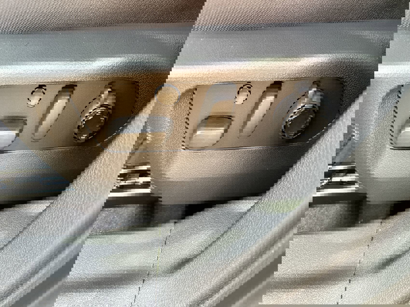 New 2025 Buick Envision Avenir image 12