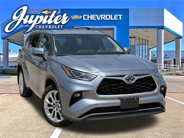 Used 2023 Toyota Highlander Limited