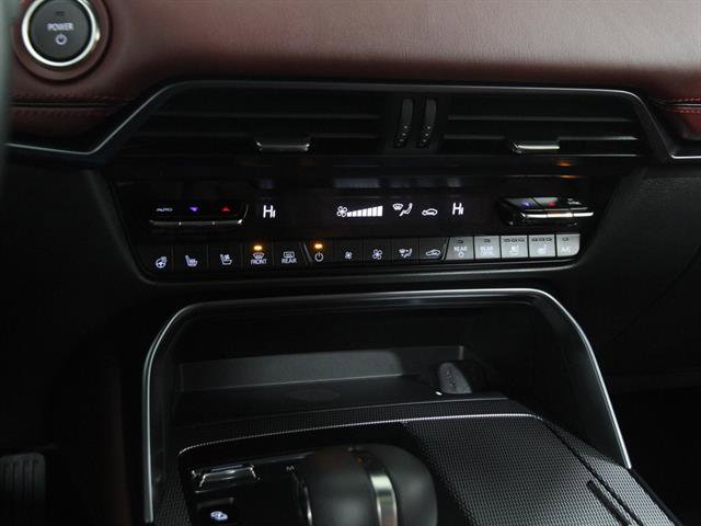 Certified 2025 MAZDA CX-70 Plug-In Hybrid w/ Premium Plus image 14