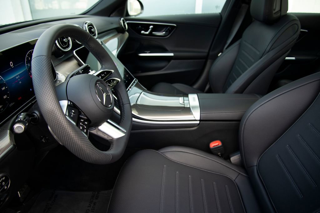 New 2025 Mercedes-Benz C 300 4MATIC Sedan image 11