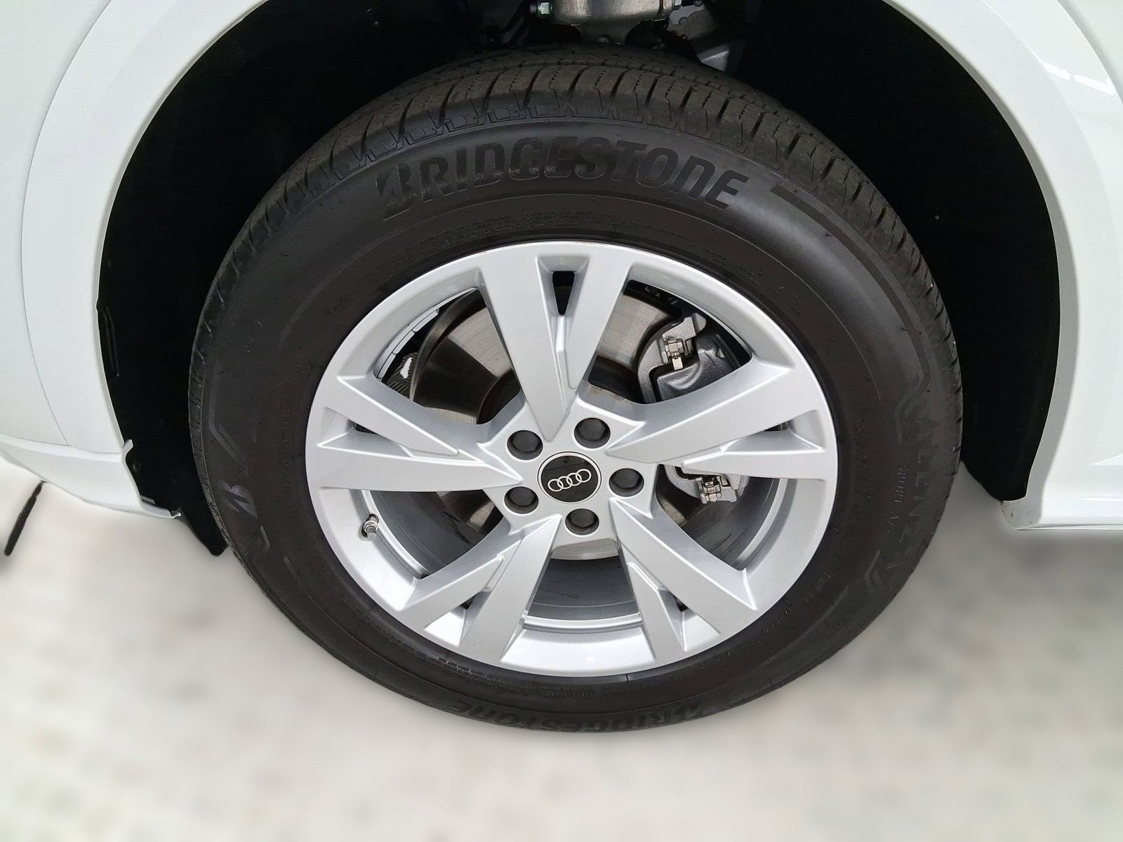 Certified 2025 Audi Q5 Premium w/ Convenience Package image 11