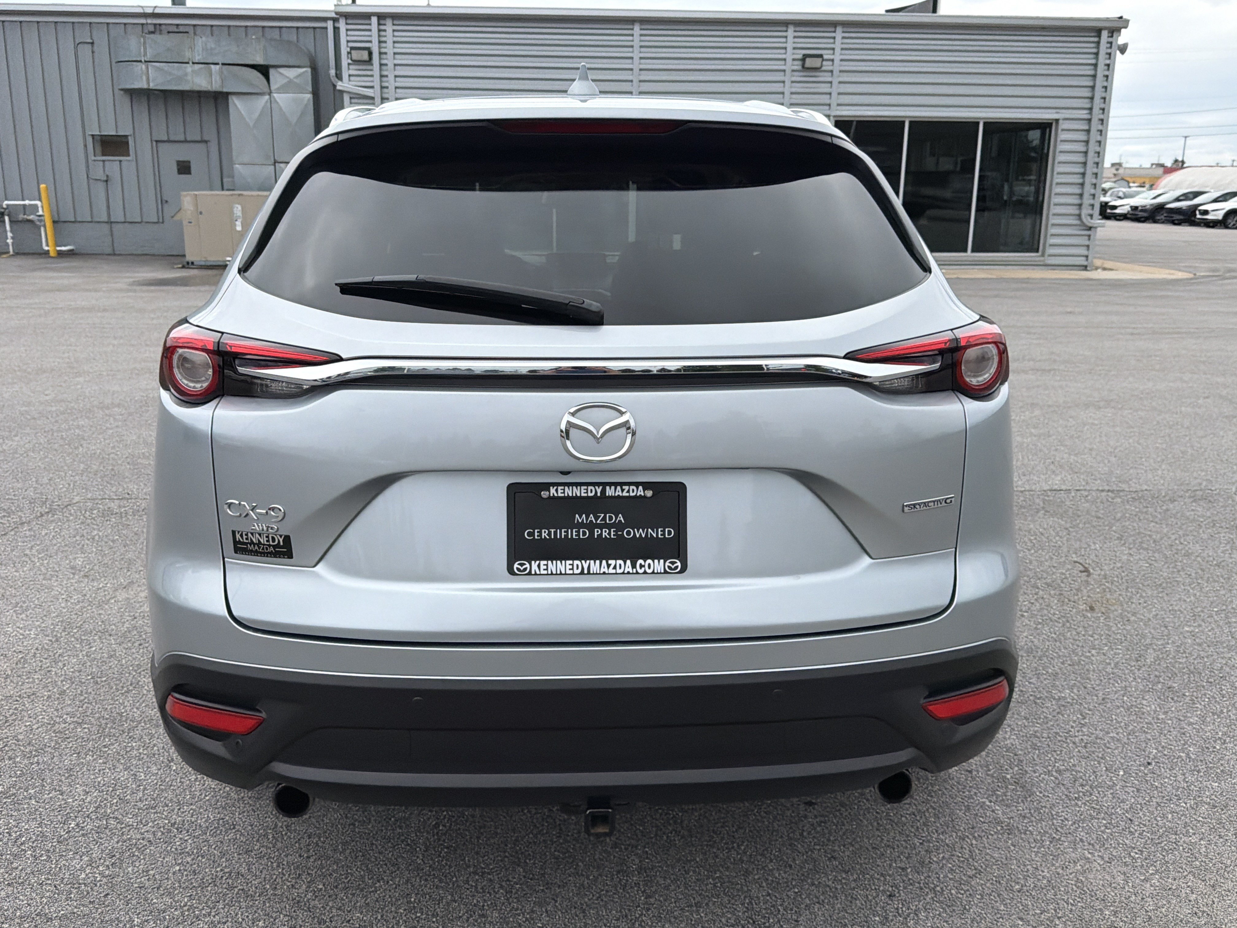 Certified 2021 MAZDA CX-9 Touring w/ Touring Premium Package AWD/4WD image 4