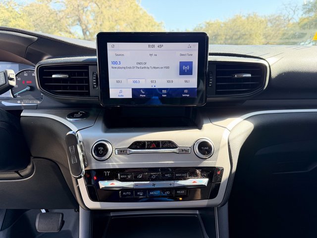 Used 2021 Ford Explorer XLT image 13