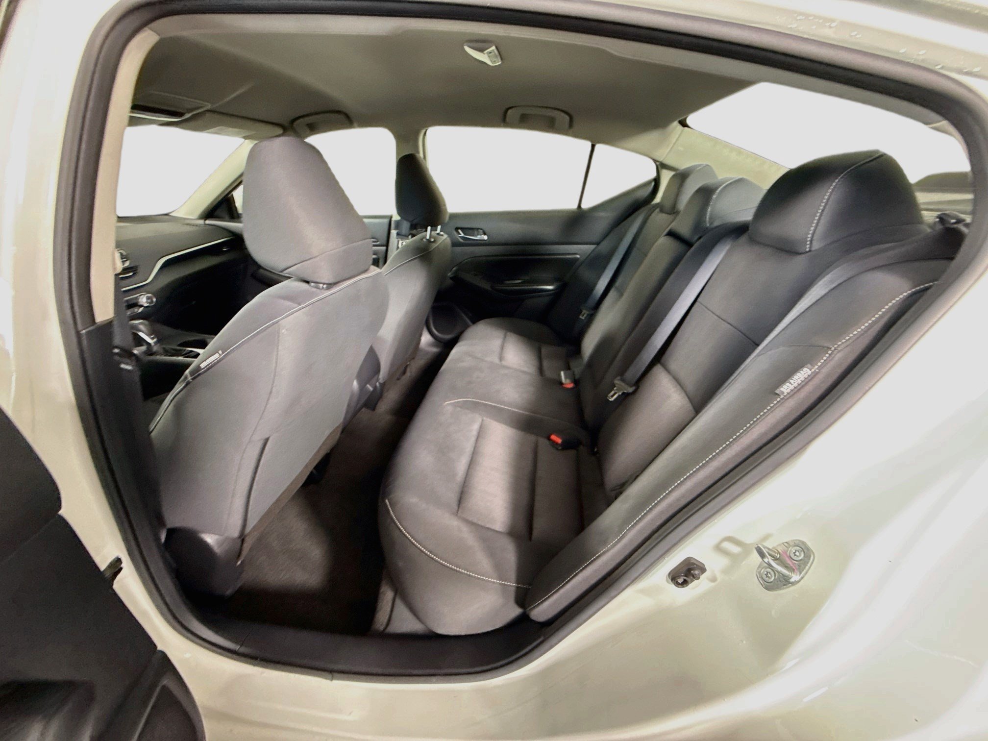 Used 2022 Nissan Altima 2.5 S FWD image 25
