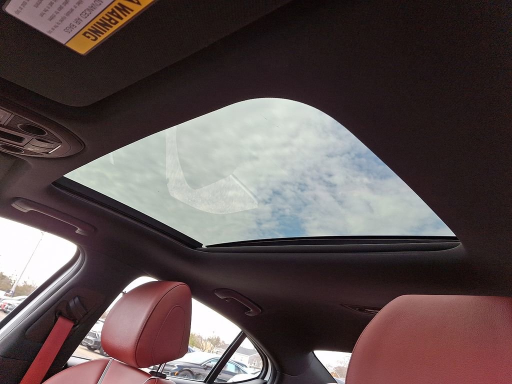 Used 2023 Genesis G70 2.0T w/ Sport Prestige Package image 14