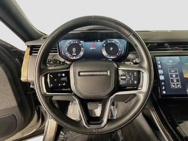 Used 2025 Land Rover Range Rover Sport SE AWD/4WD image 12