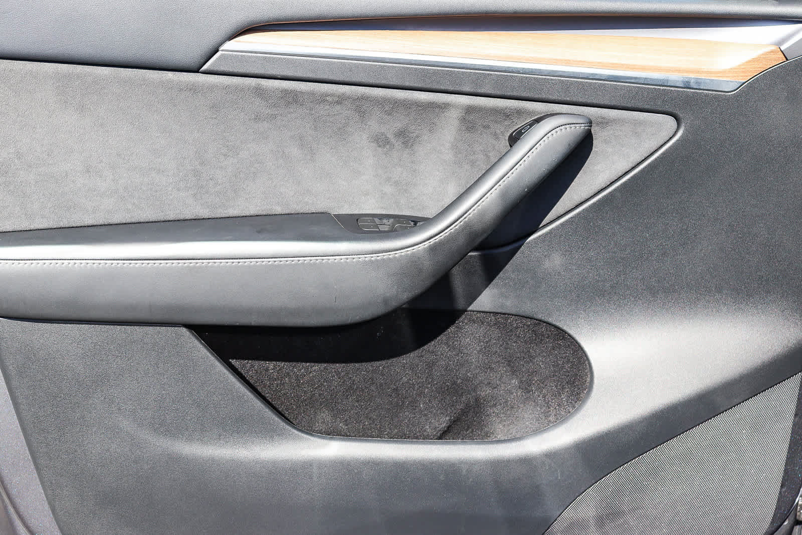 Used 2023 Tesla Model Y 2WD image 18
