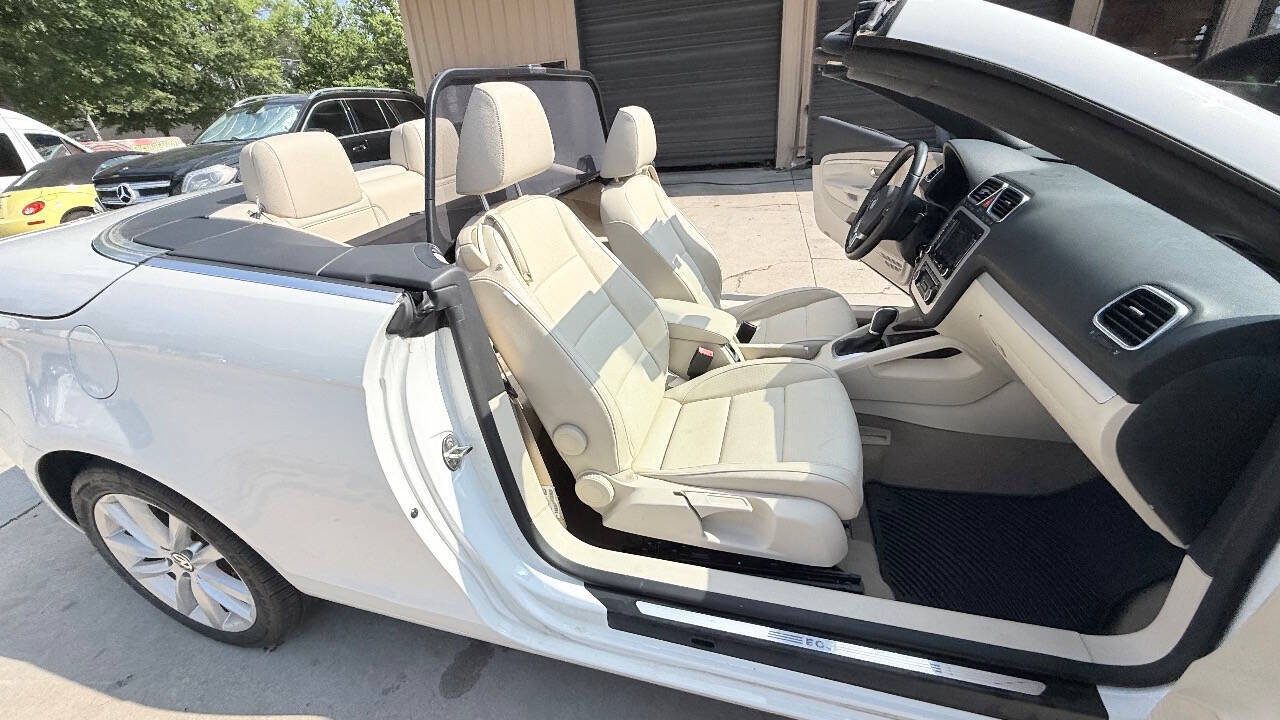 Used 2012 Volkswagen Eos Komfort FWD image 44