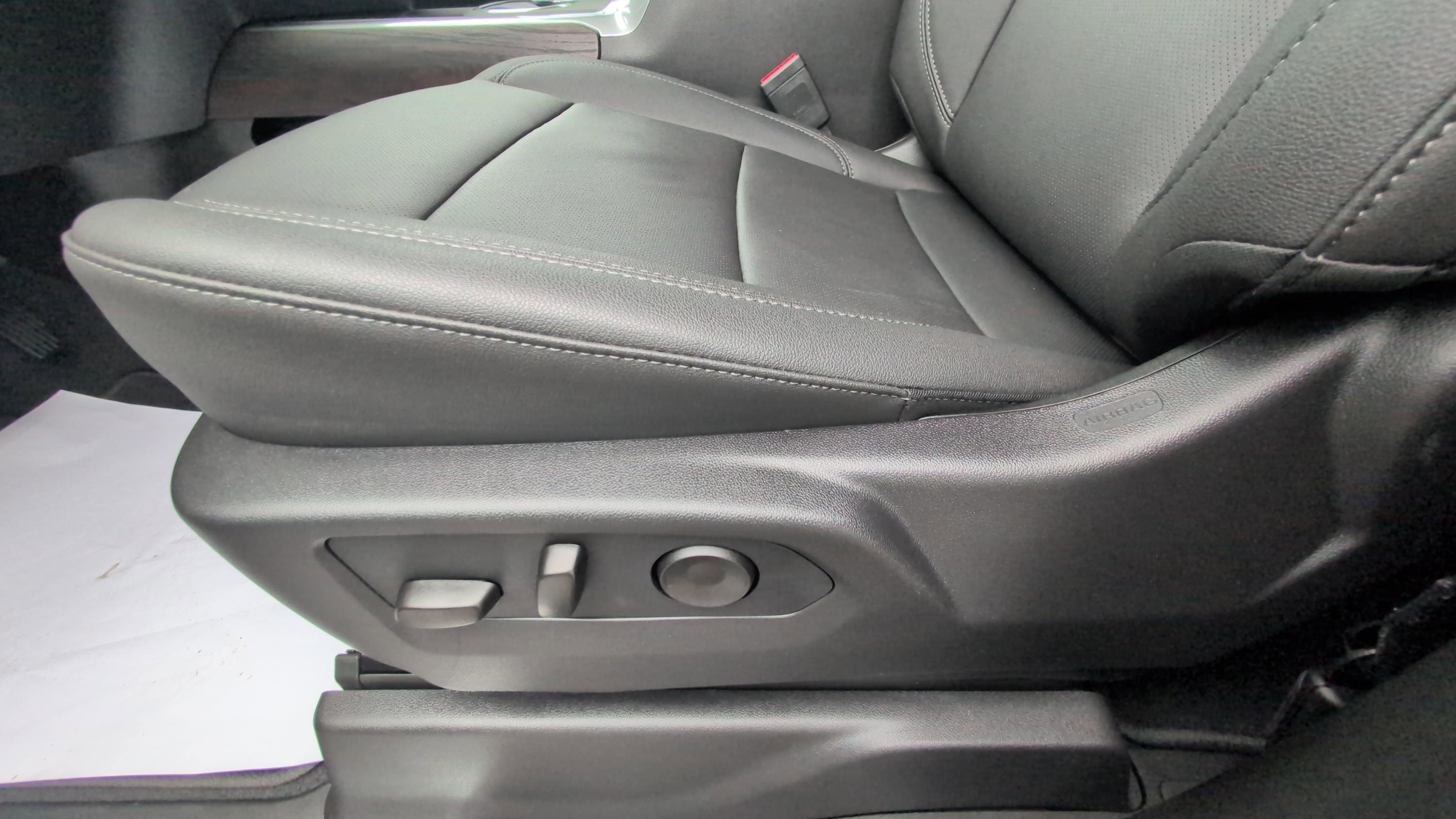 New 2026 GMC Sierra 2500 SLT w/ SLT Premium Package image 19