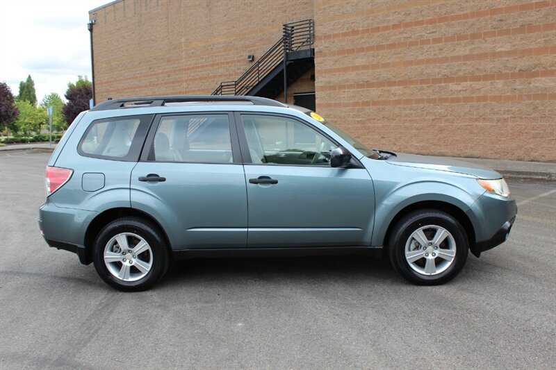 Used 2012 Subaru Forester 2.5X w/ Alloy Wheel Pkg AWD/4WD image 5