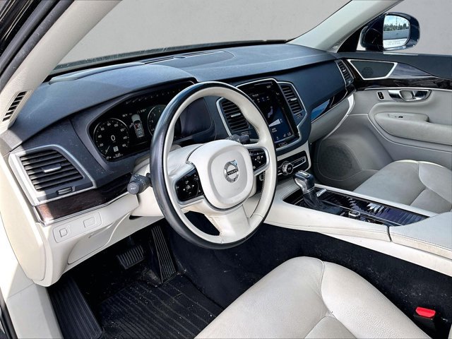 Used 2019 Volvo XC90 T6 Momentum w/ Advanced Package AWD/4WD image 14