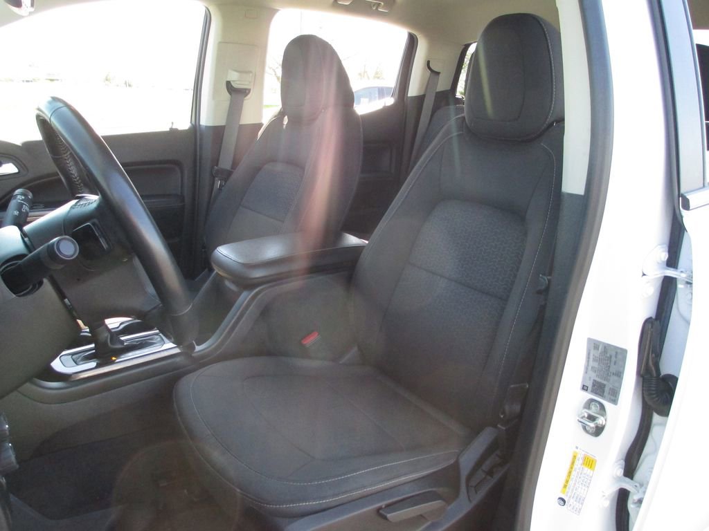 Used 2020 GMC Canyon SLE w/ Elevation Edition image 19