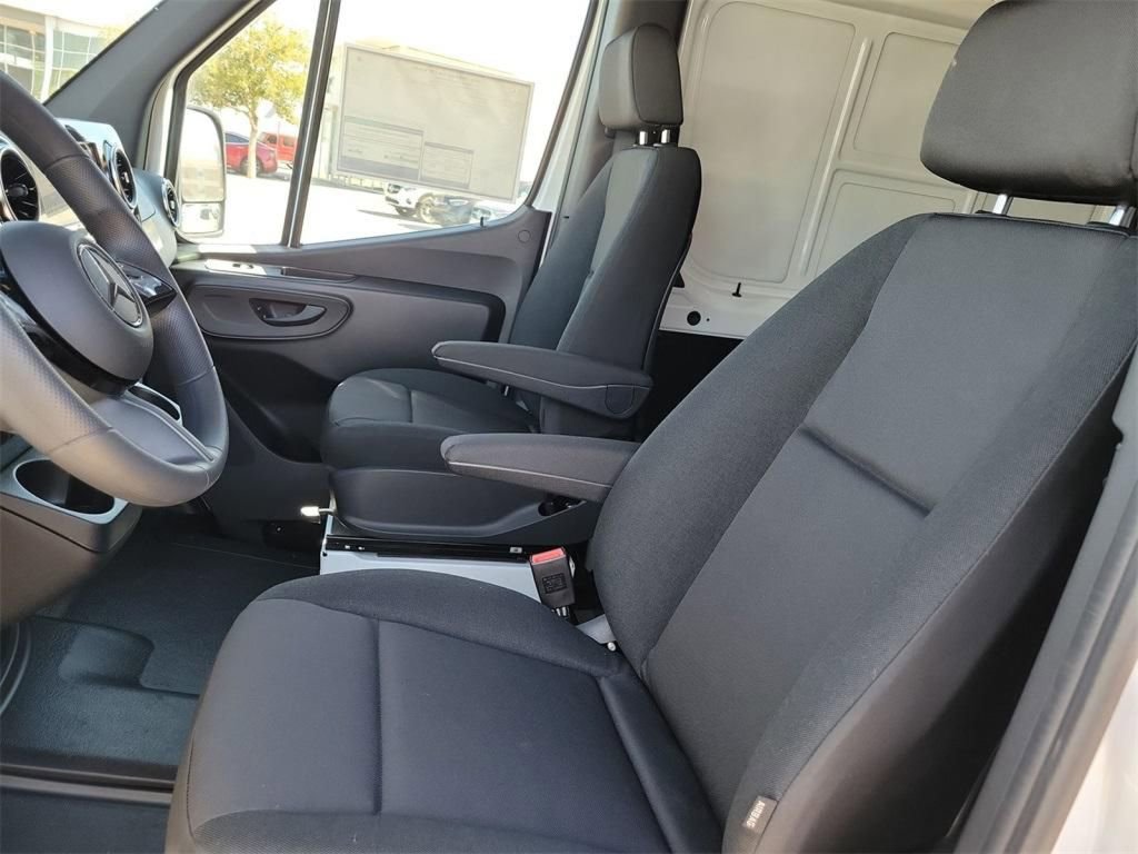 New 2026 Mercedes-Benz Sprinter 2500 image 16