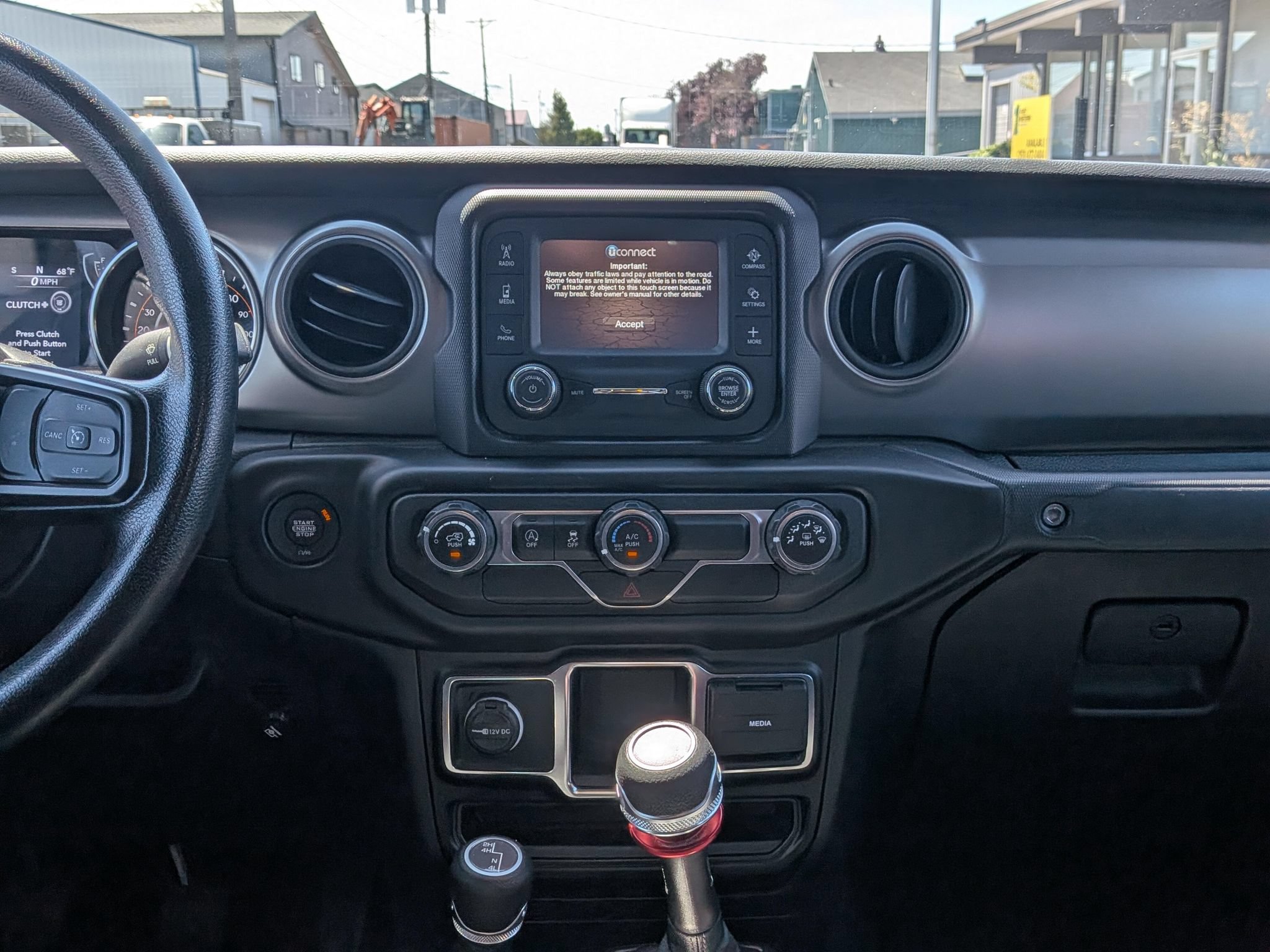 Used 2021 Jeep Gladiator Sport AWD/4WD image 11