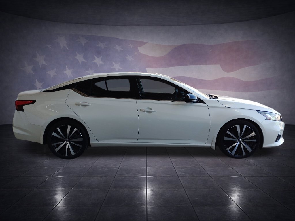 Used 2020 Nissan Altima 2.5 SR FWD image 6