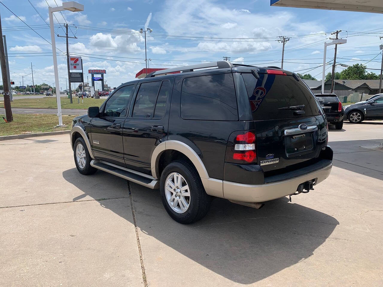 Used 2007 Ford Explorer Eddie Bauer AWD/4WD image 5