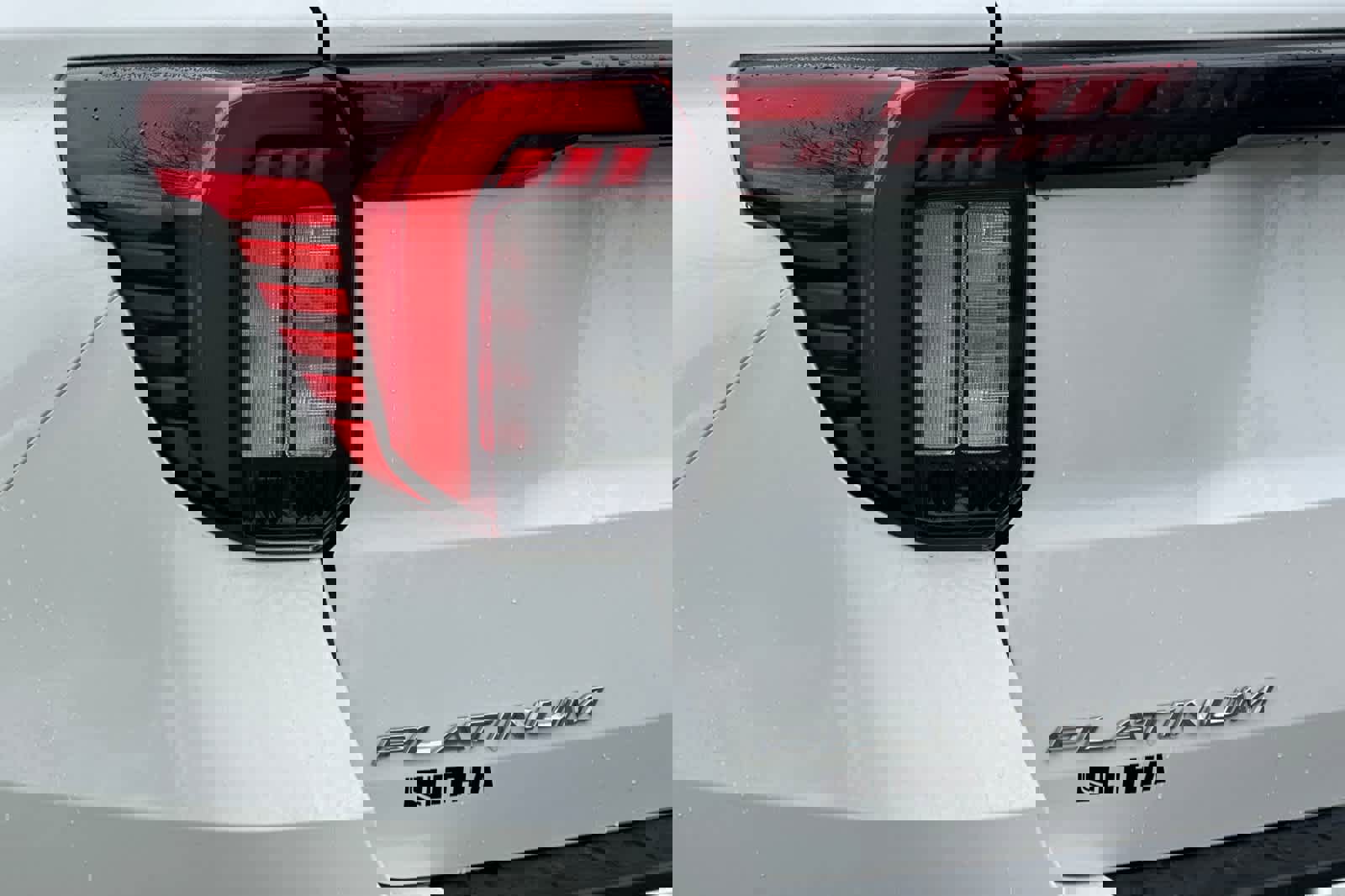 Certified 2025 Ford Explorer Platinum w/ Ultimate Package image 28