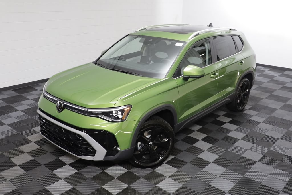 New 2026 Volkswagen Taos SEL AWD/4WD image 2
