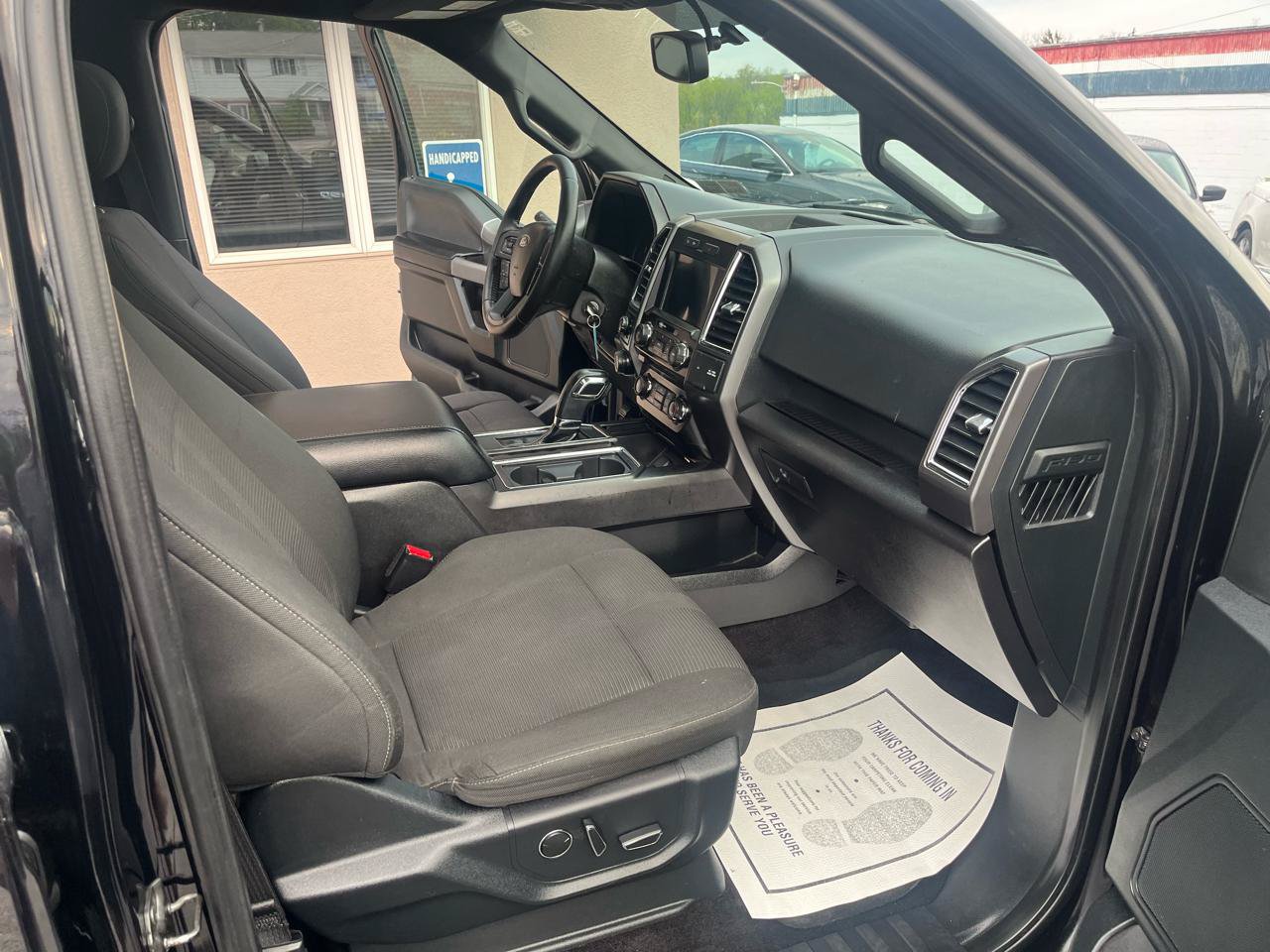 Used 2016 Ford F150 XLT w/ Equipment Group 302A Luxury AWD/4WD image 30