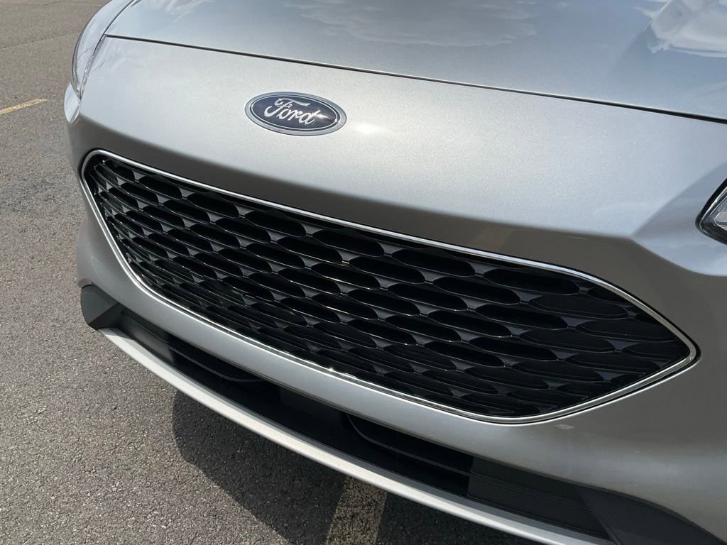 Certified 2022 Ford Escape SE w/ Cold Weather Package image 20