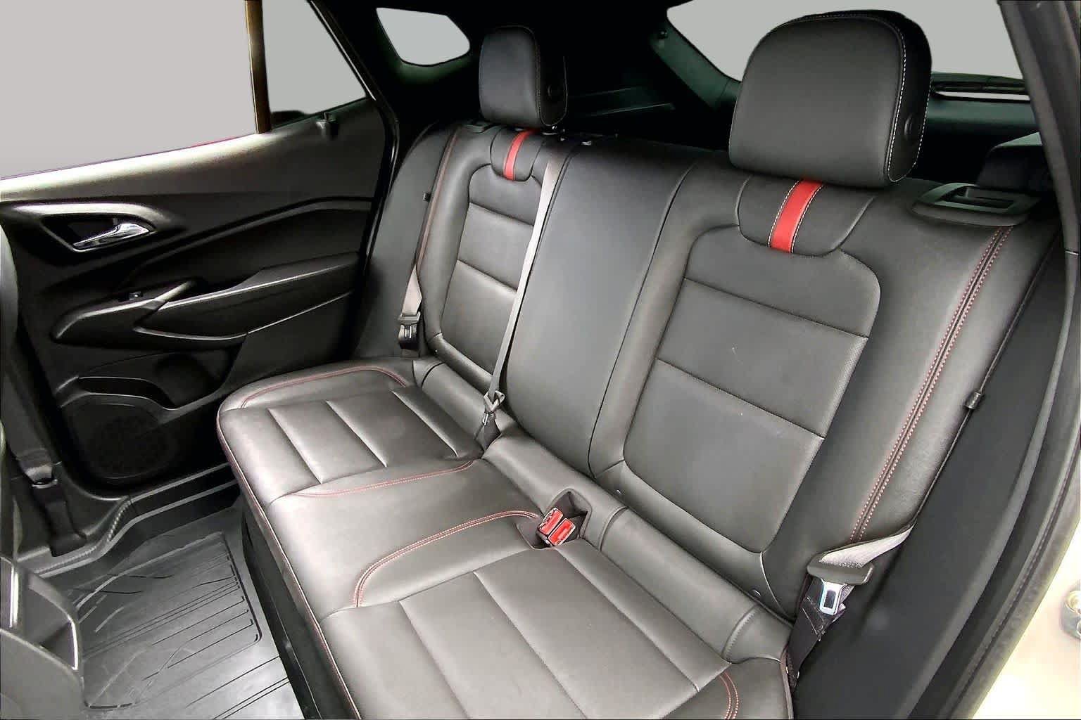 Certified 2026 Chevrolet Trax RS w/ Sunroof Package FWD image 21