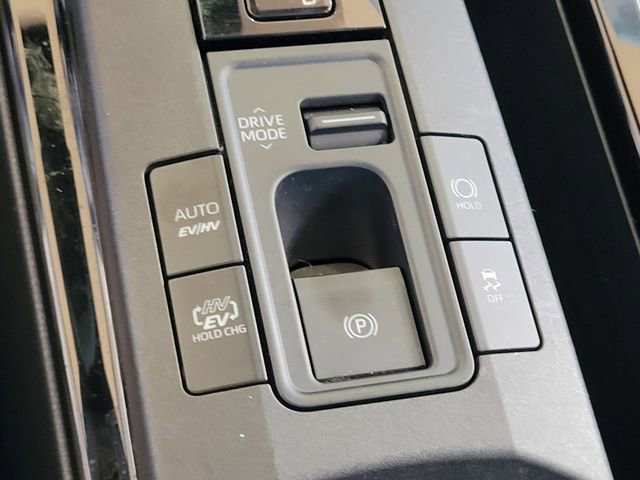 Used 2024 Toyota Prius Prime SE image 15