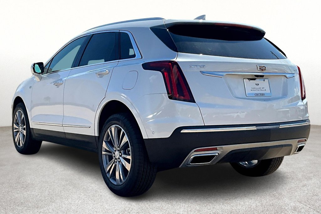 New 2025 Cadillac XT5 Premium Luxury w/ Technology Package FWD image 3