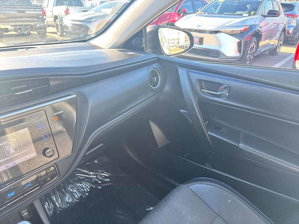 Used 2017 Toyota Corolla SE w/ Carpet Mat Package (TMS) image 29