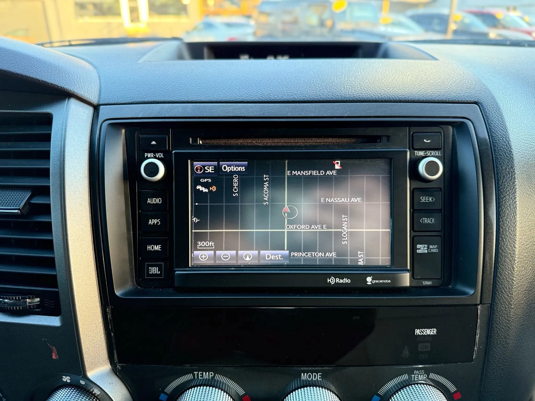 Used 2015 Toyota Sequoia Platinum image 41