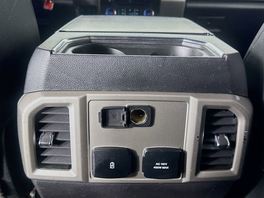Used 2018 Ford F250 Lariat w/ Chrome Package image 29