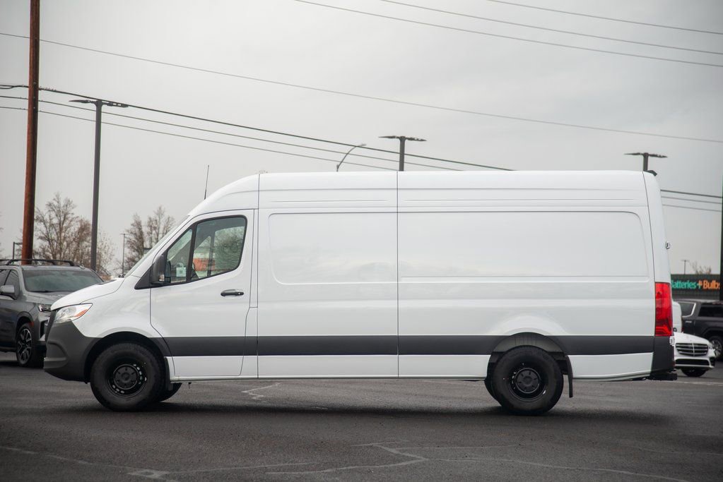 New 2025 Mercedes-Benz Sprinter 2500 image 5