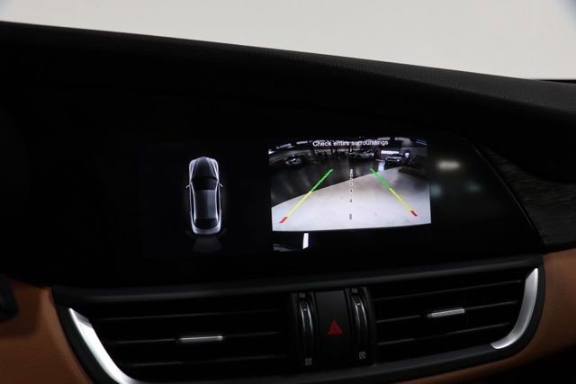 Used 2020 Alfa Romeo Giulia AWD w/ Cold Weather Package image 25