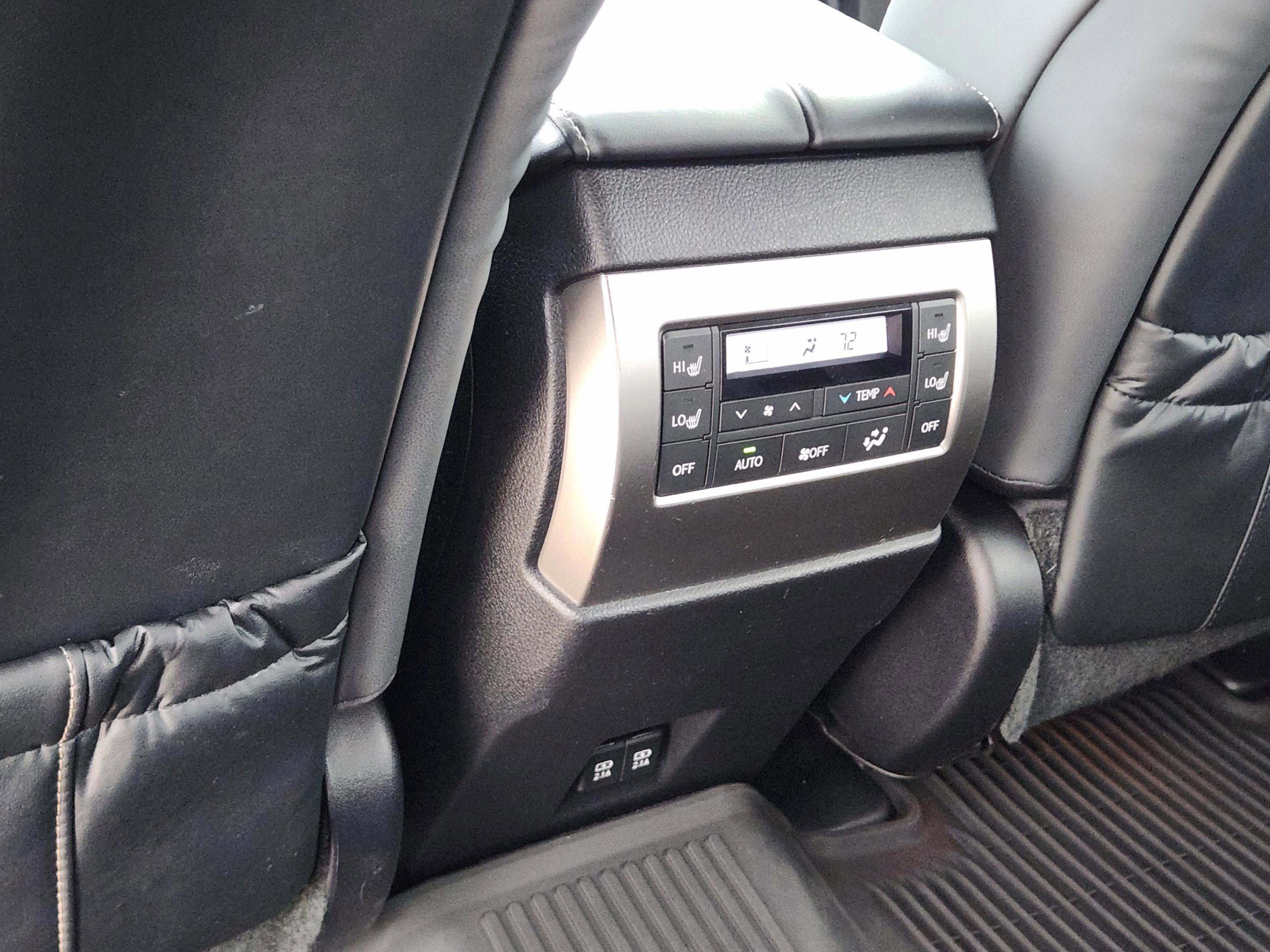 Used 2023 Lexus GX 460 Premium image 18