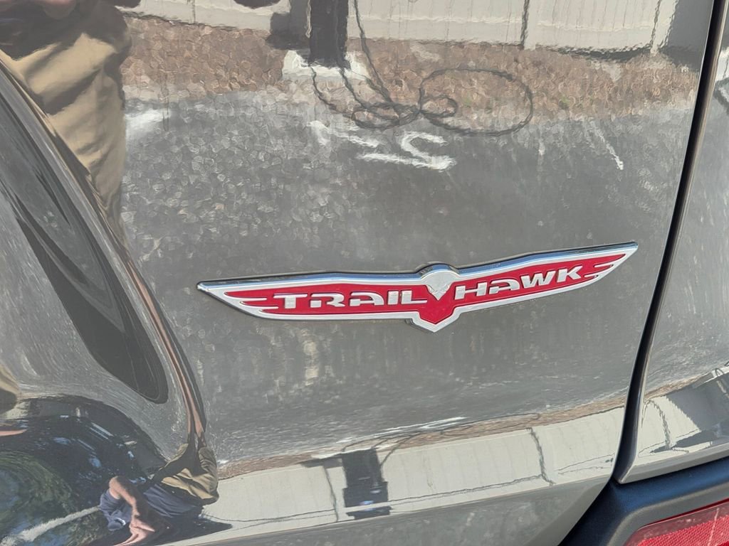 Used 2023 Jeep Cherokee Trailhawk w/ Trailer Tow Group AWD/4WD image 12