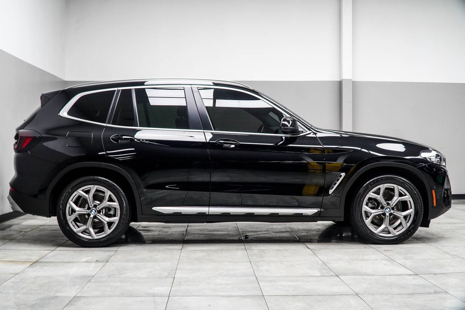 Used 2022 BMW X3 sDrive30i w/ Convenience Package w/ZPA image 9