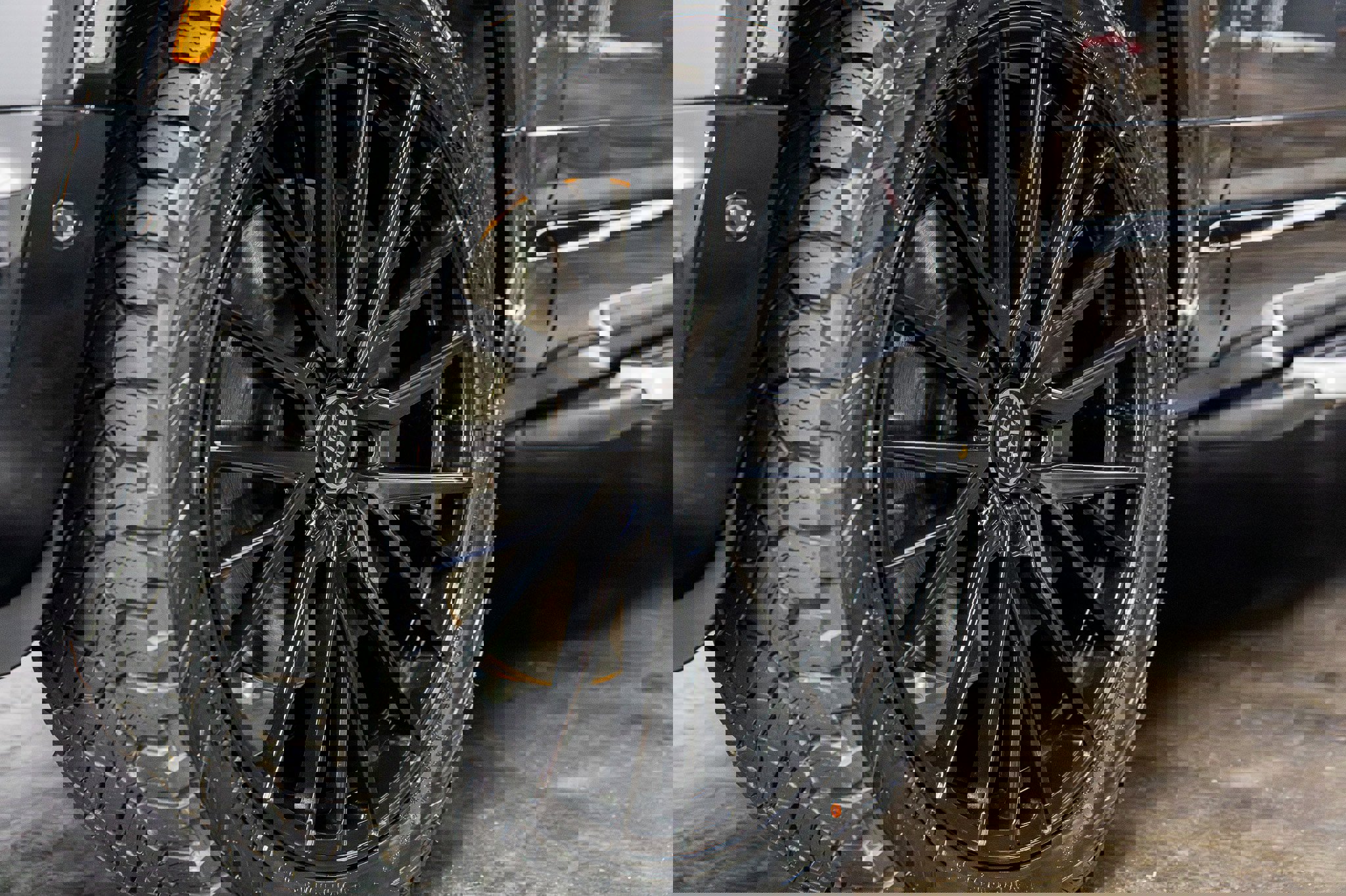 Used 2023 Land Rover Defender 130 X-Dynamic SE AWD/4WD image 12