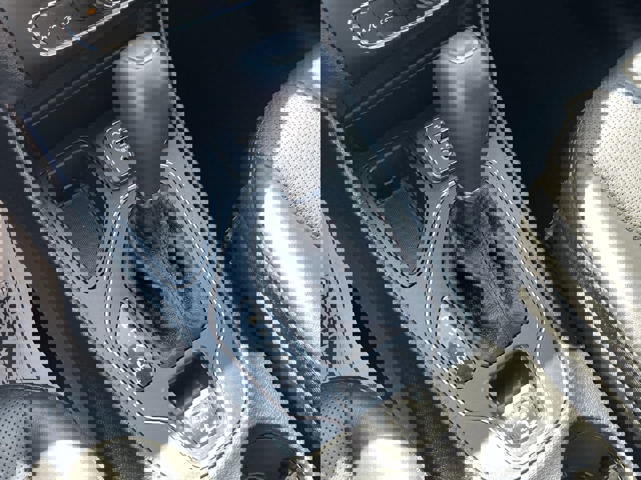 Used 2021 Jeep Cherokee Latitude Lux w/ Sun & Sound Group image 14