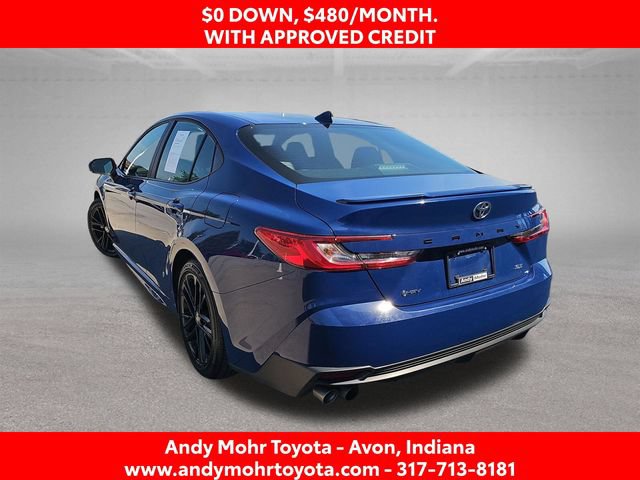 Used 2025 Toyota Camry SE FWD image 5