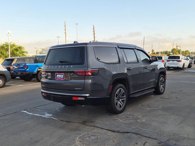 Used 2022 Jeep Wagoneer Series III AWD/4WD image 5