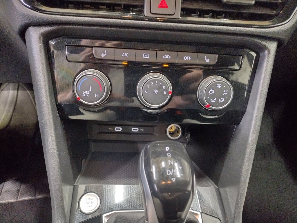 Certified 2025 Volkswagen Taos S AWD/4WD image 27