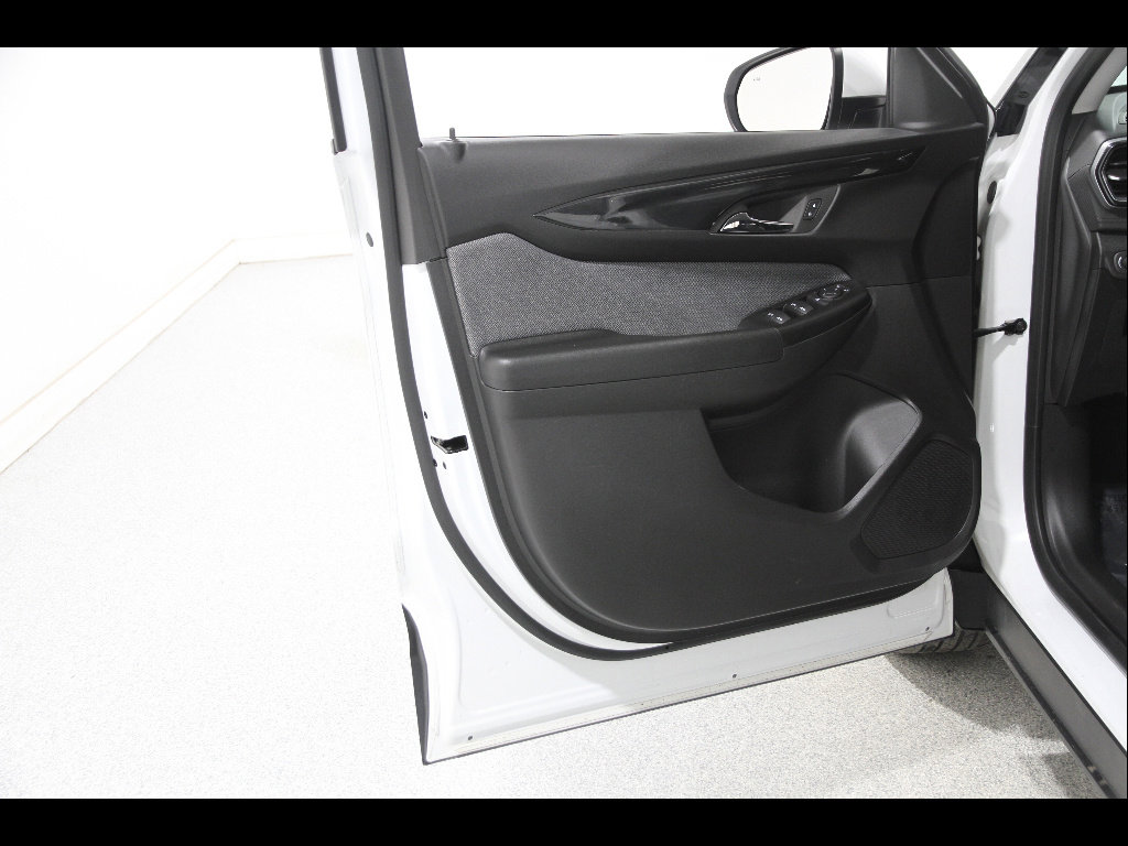 Certified 2024 Chevrolet TrailBlazer LT w/ LT Cold Weather Package image 4